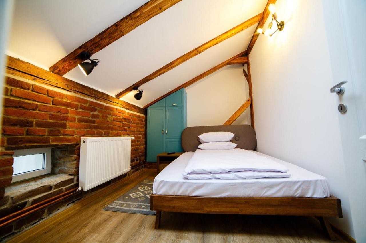 Appartamento Alpine Loft Câmpulung Moldovenesc Esterno foto