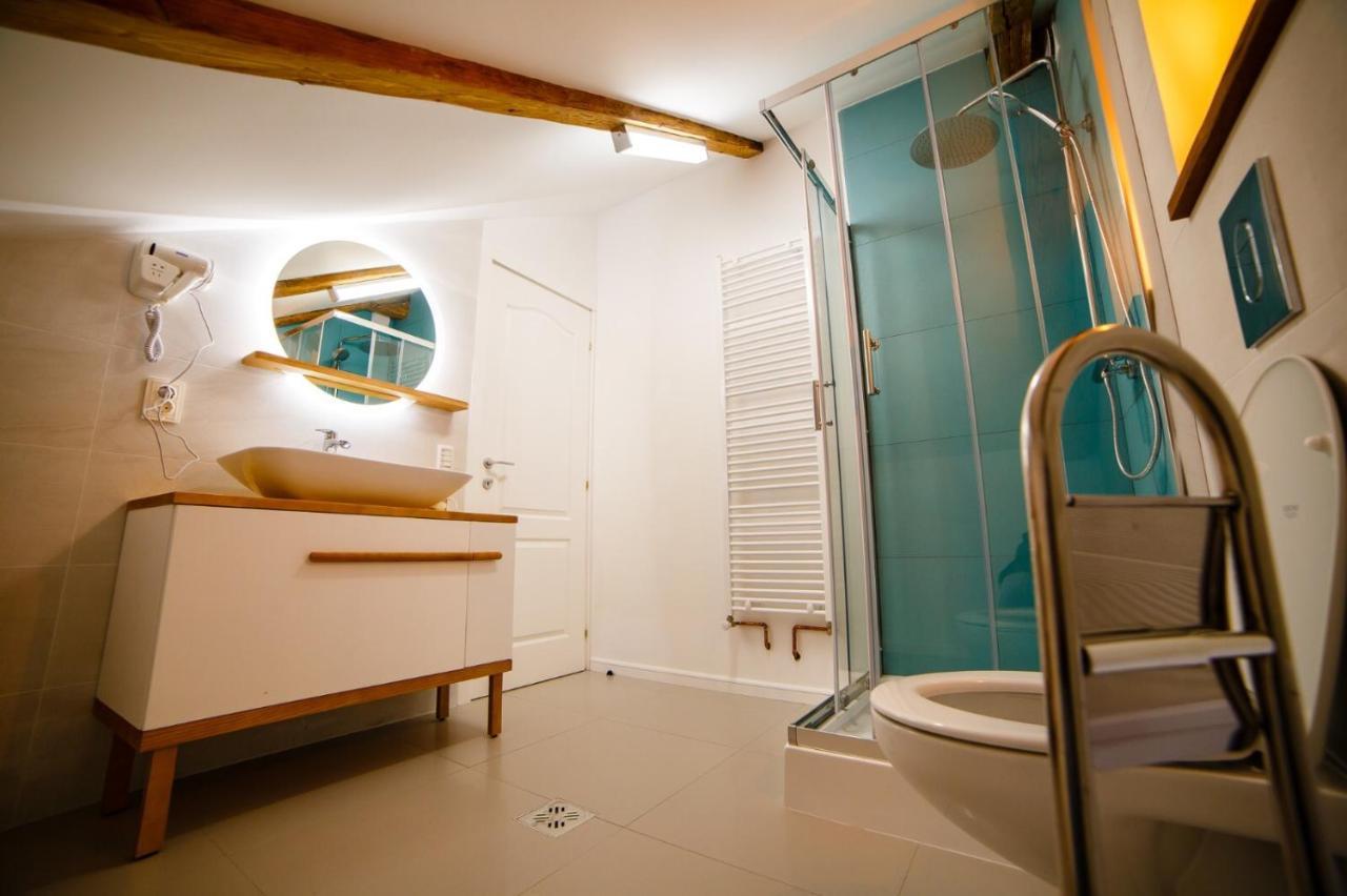 Appartamento Alpine Loft Câmpulung Moldovenesc Esterno foto